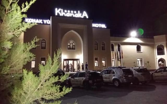 Отель Khanaka