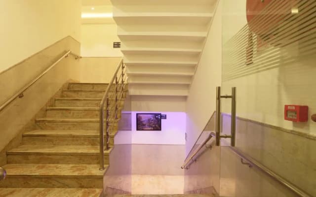 Hotel Arch Suites