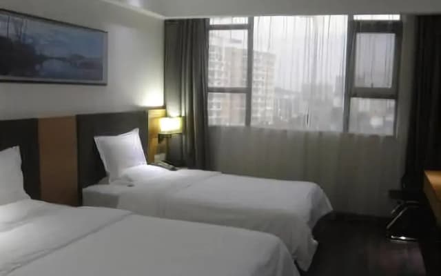 Yeste Hotel