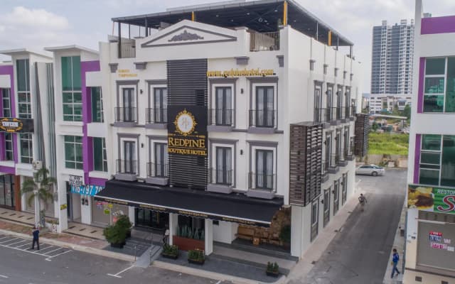Redpine Boutique Hotel