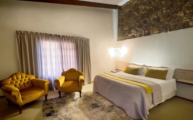 Centurion Guest House and Lodge