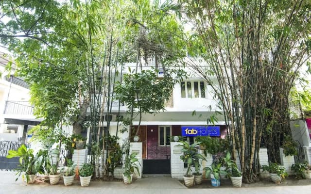FabHotel T Nagar Chennai Stay