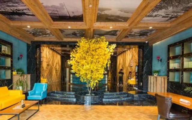 Yunyi Urban Boutique Stay (Tonglu Central Plaza)