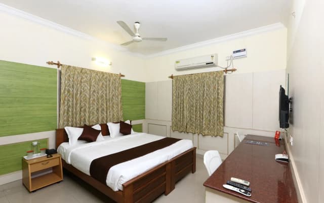 Tranquil Nest By OYO Rooms