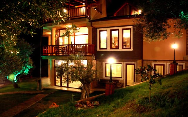 Aeneas Hotel