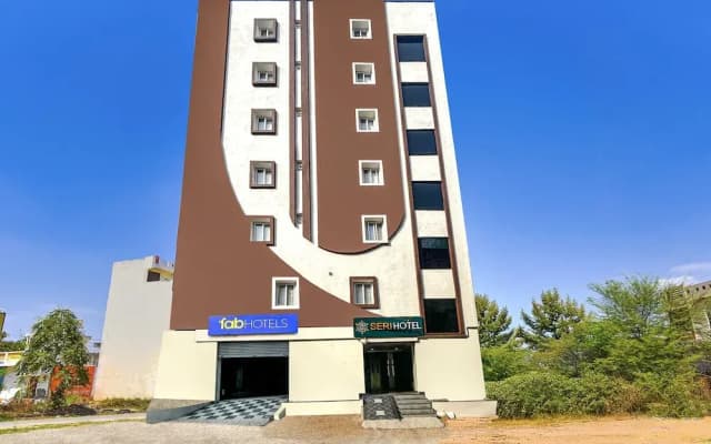 Fabhotel Seri