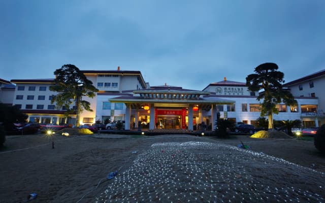 CiXi Hangzhou Bay Hotel