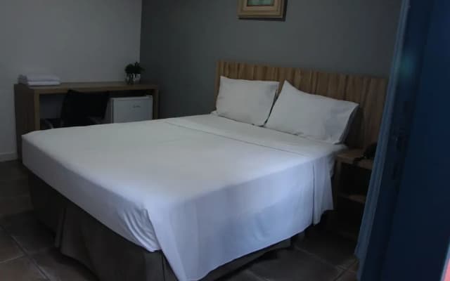 CR Hotel Bueno
