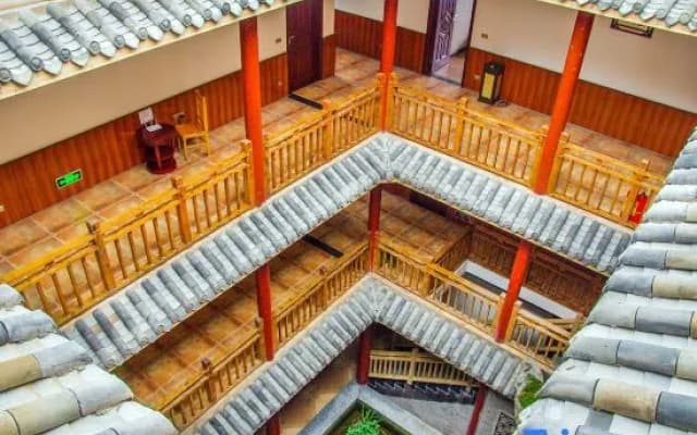 Chen's Courtyard Peninsula Courtyard Hotel
