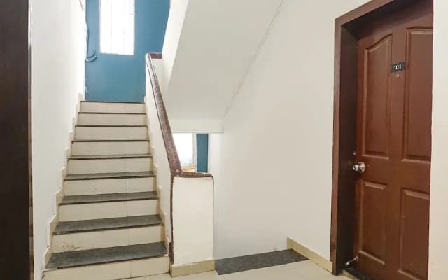 FabHotel Silver Key