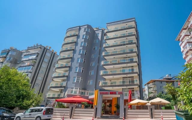 Carmen Suite Hotel