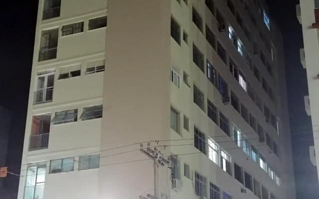 Ap Na Barra, Frente Do Farol