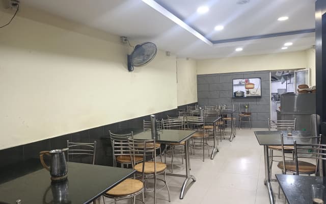 Malabar Plaza Lodge