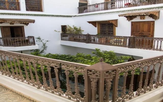 Riad Yamina52