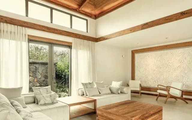 Jacaranda Pool Villas with Maritim 5 Star Beach Resort access