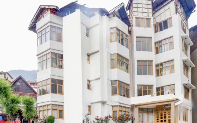 Manali Palace