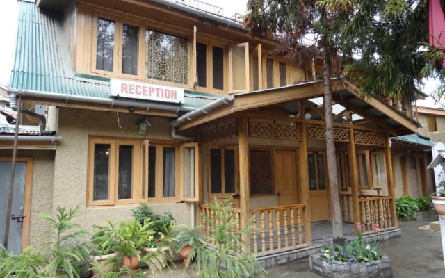 Hotel Madhuban