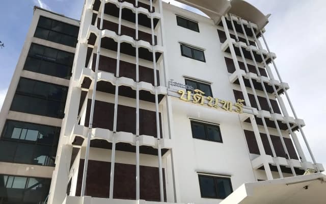 Bordin Hotel