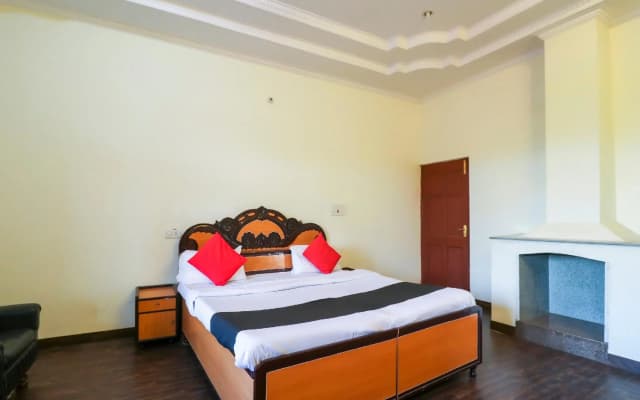 Saloh Palace by OYO Rooms