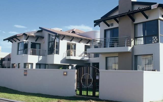 Atlantic Waves Guest House