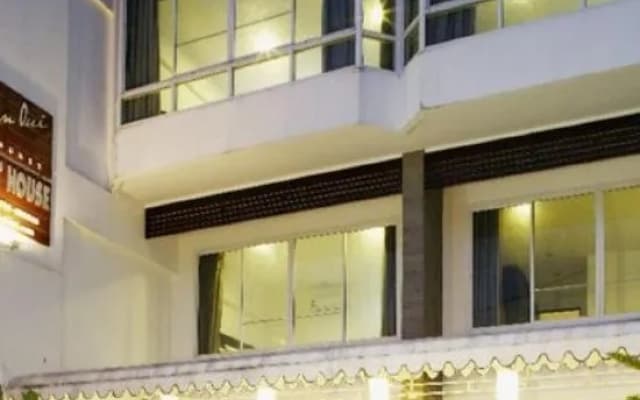 Baan Oui Guest House