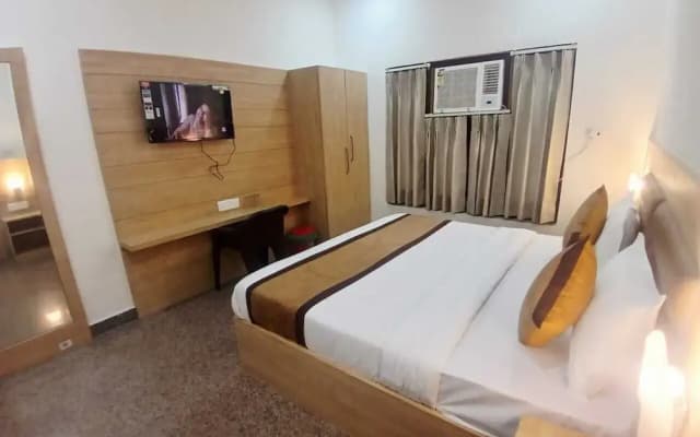 Hotel Devi Ram Atithi Bhawan Vrindavan