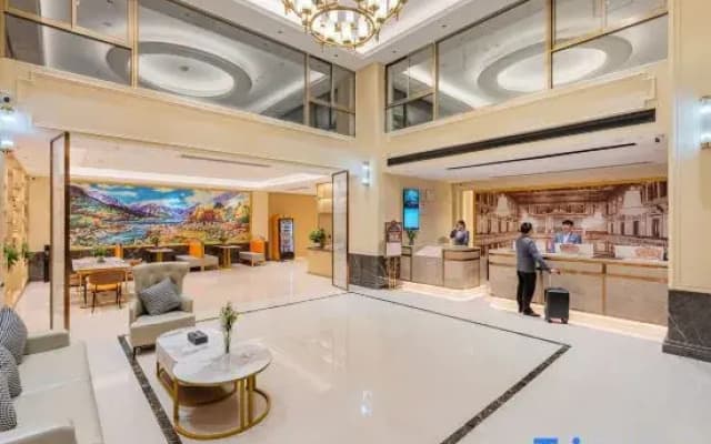 Vienna Hotel (Zhangzhou Jinfeng Industrial Park Business Center)