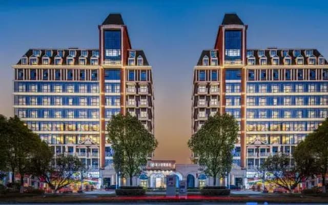 Moshang Qingya Hotel (Guiyang Longdongbao Airport Wushan Valley Branch)