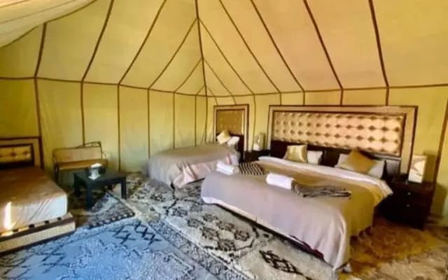 Golden Camel Desert Camp - Merzouga Luxury Camp