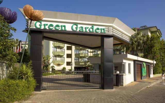 Green Garden Suites Hotel