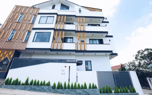 TTR Studio Apart Hotel