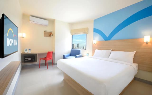 Hop Inn Hotel Aseana City