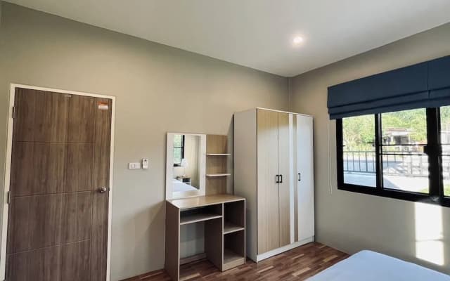 Private 2 Bedrooms Villa Near Waterfall in Khao Lak-terrace Large Bubble Jacuzzi