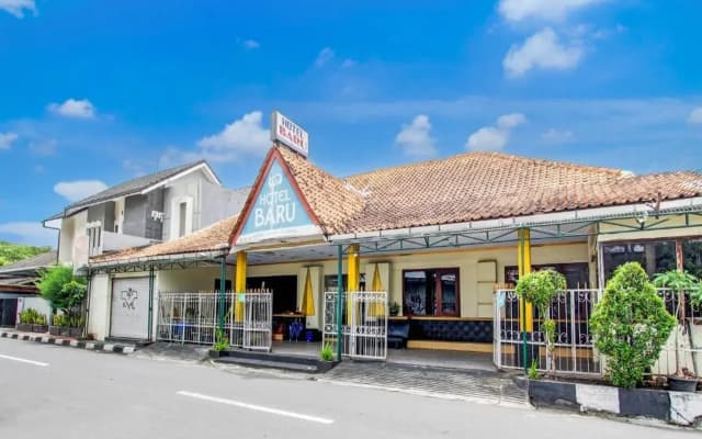 Hotel O Jalan Malioboro Near Stasiun Tugu Yogyakarta Formerly Hotel Baru