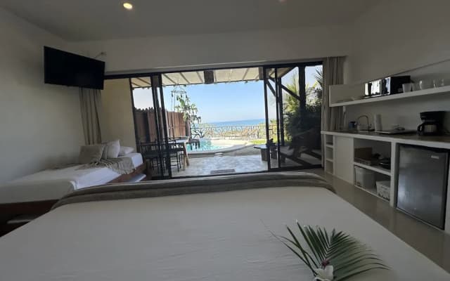 Akua Ocean View Suites
