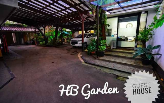 Hester Basoeki ( HB ) Garden Guest House
