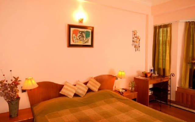 Ranikhet Inn