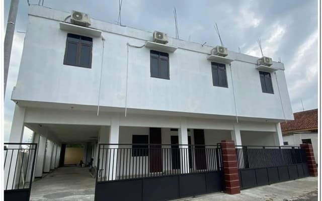 RedDoorz Syariah near Universitas Jenderal Soedirman 2
