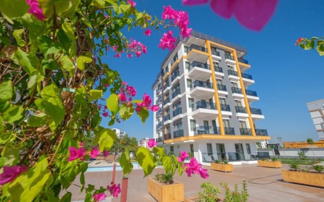 Отель Elysium Deluxe Suites