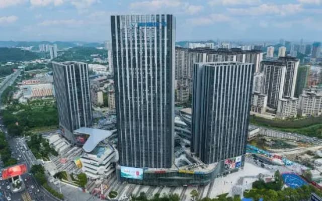 Heguang Alienspace E-Sports Hotel (Guiyang North Railway Station International Exhibition Center)