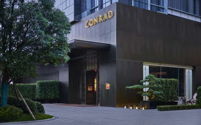 Conrad Chongqing