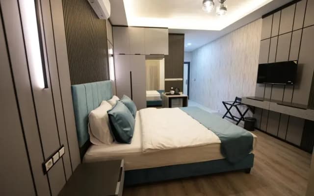 Milena Otel