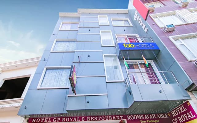 Fabhotel Gp Royal