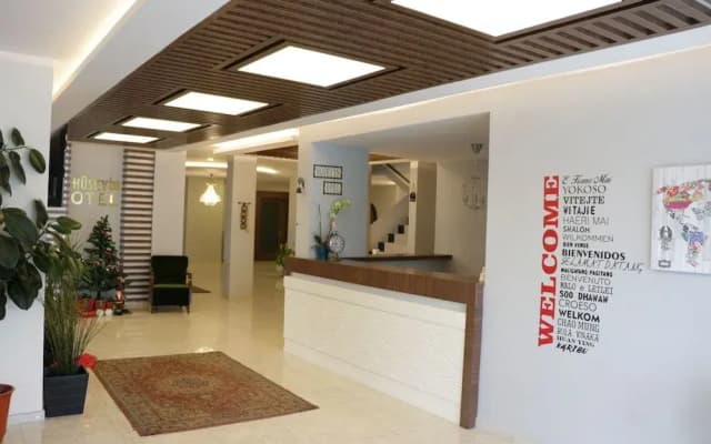 Huseyin Hotel