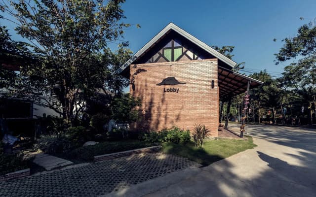 Buraphat Resort