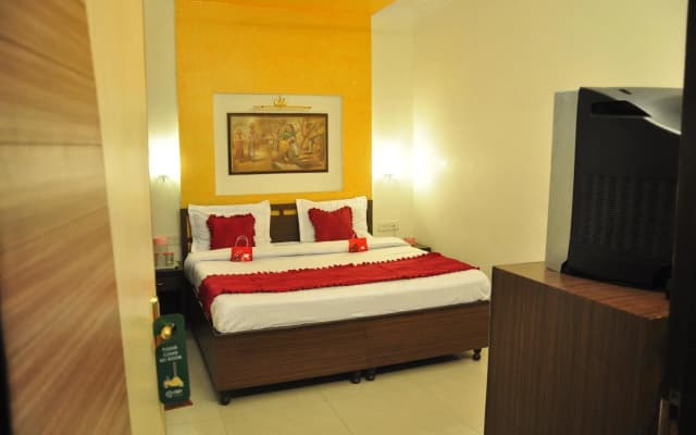 OYO 2042 Hotel New ss Residency