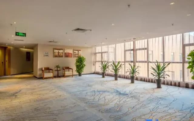 Zhongshan Randa Plaza Rezen Select Hotel