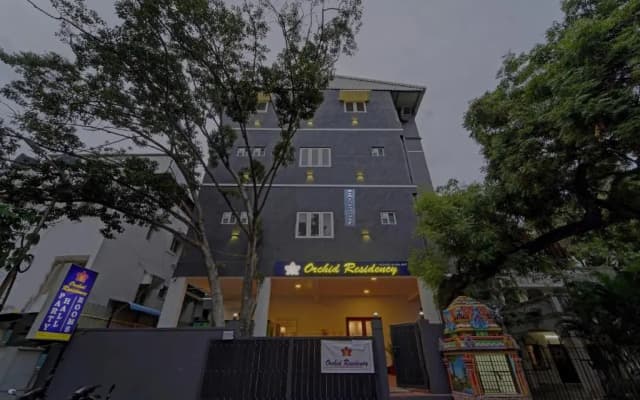 Super Oyo Townhouse 1067 Orchid Residency Nandanam