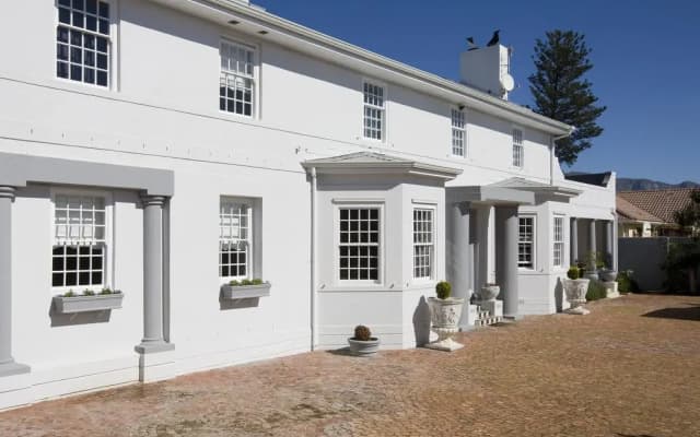Capeblue Manor House