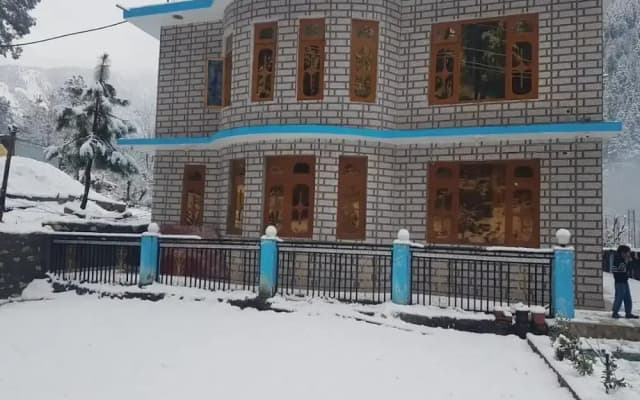 Majestic Mountain Bhaiji Guest House